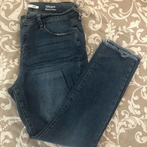 !iT Tiffany skinny ankle jean
